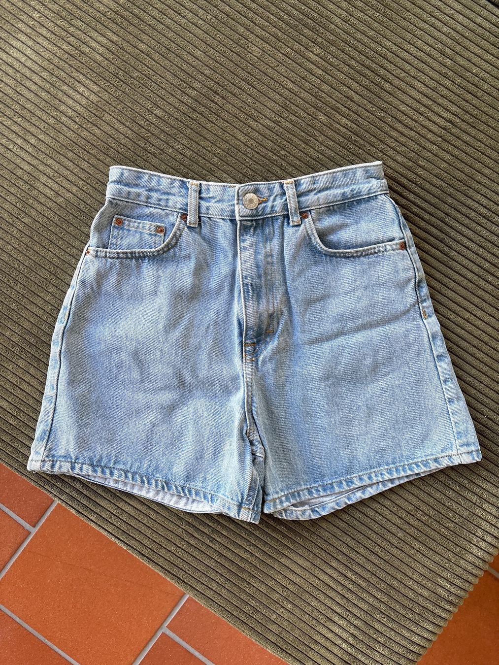 Pull&Bear Jeans: Jeansshorts von PULL&BEAR – Gebraucht aus Zürich von mar_hc85