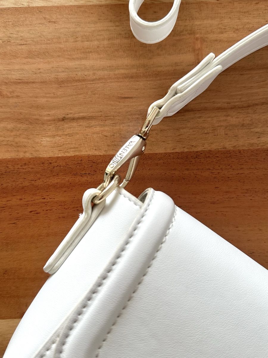 Valentino Taschen für Damen: Valentino White Shoulder & Crossbody Bag – Neu (gemäss Beschreibung) aus Oberuzwil von PreownedAllure 7
