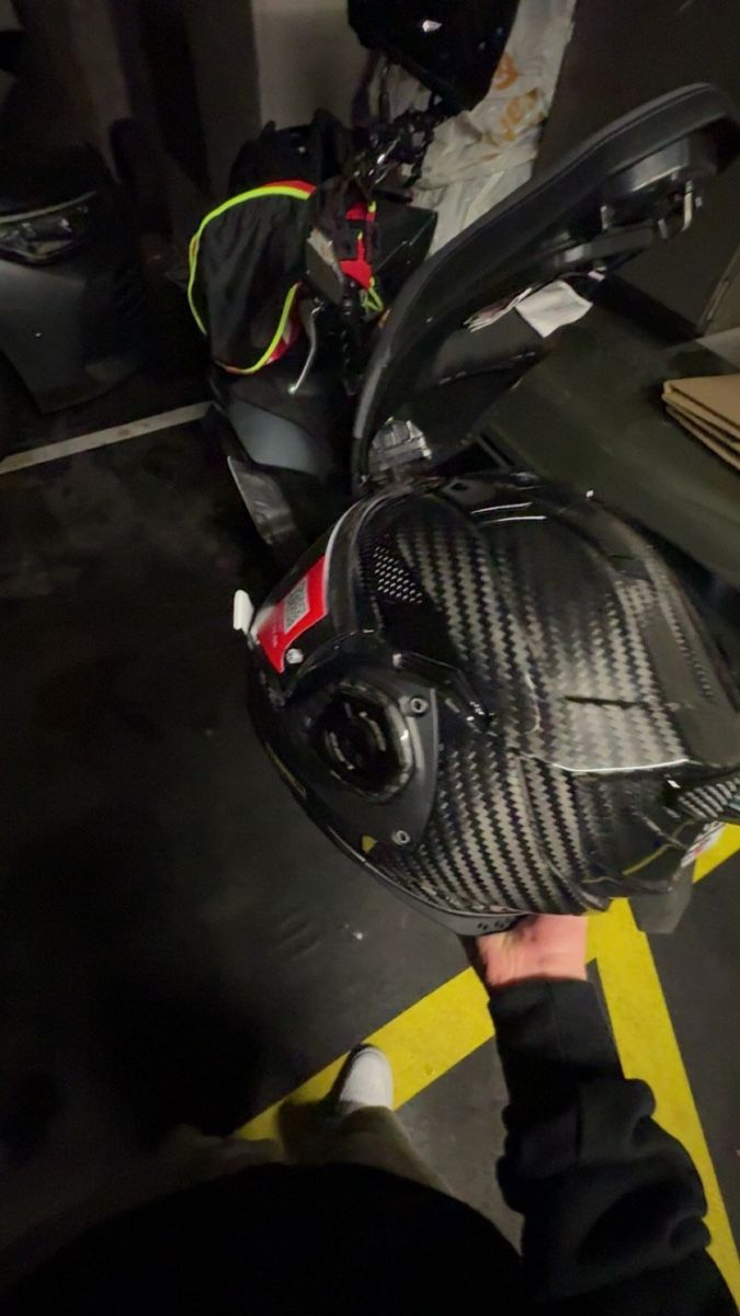 Helme & Visiere: LS2 Advant X Carbon – Neu (gemäss Beschreibung) aus Les Avanchets von est_r5qy