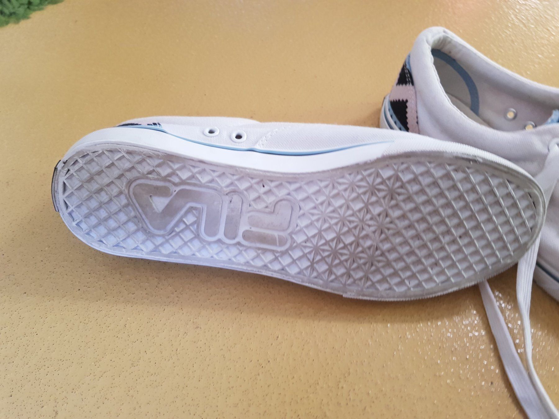 Fila Herrenschuhe: Fila Sneaker Grösse 40 Schuhe – Gebraucht aus Walterswil BE von Lonitti 4