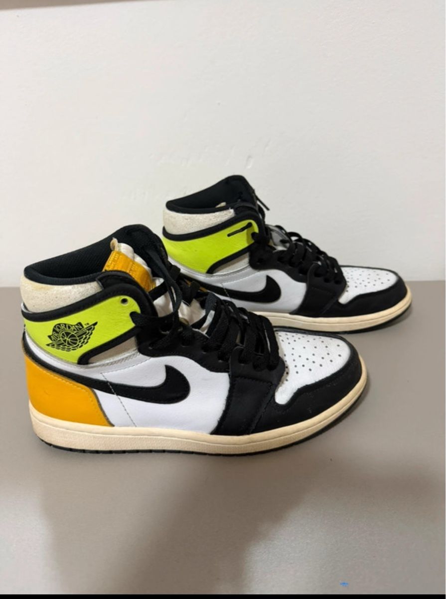 Jordan Scarpe da uomo: jordan 1 retro high white black volt university gold  – Usato da Vich venduto da yva_pgr7 4