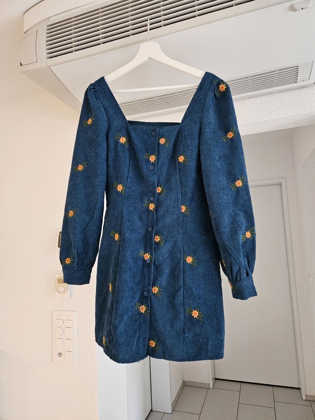 Robes: Kleid mit blumenmuster – Neuf (Voir description) à Bülach par Recherchieren 1