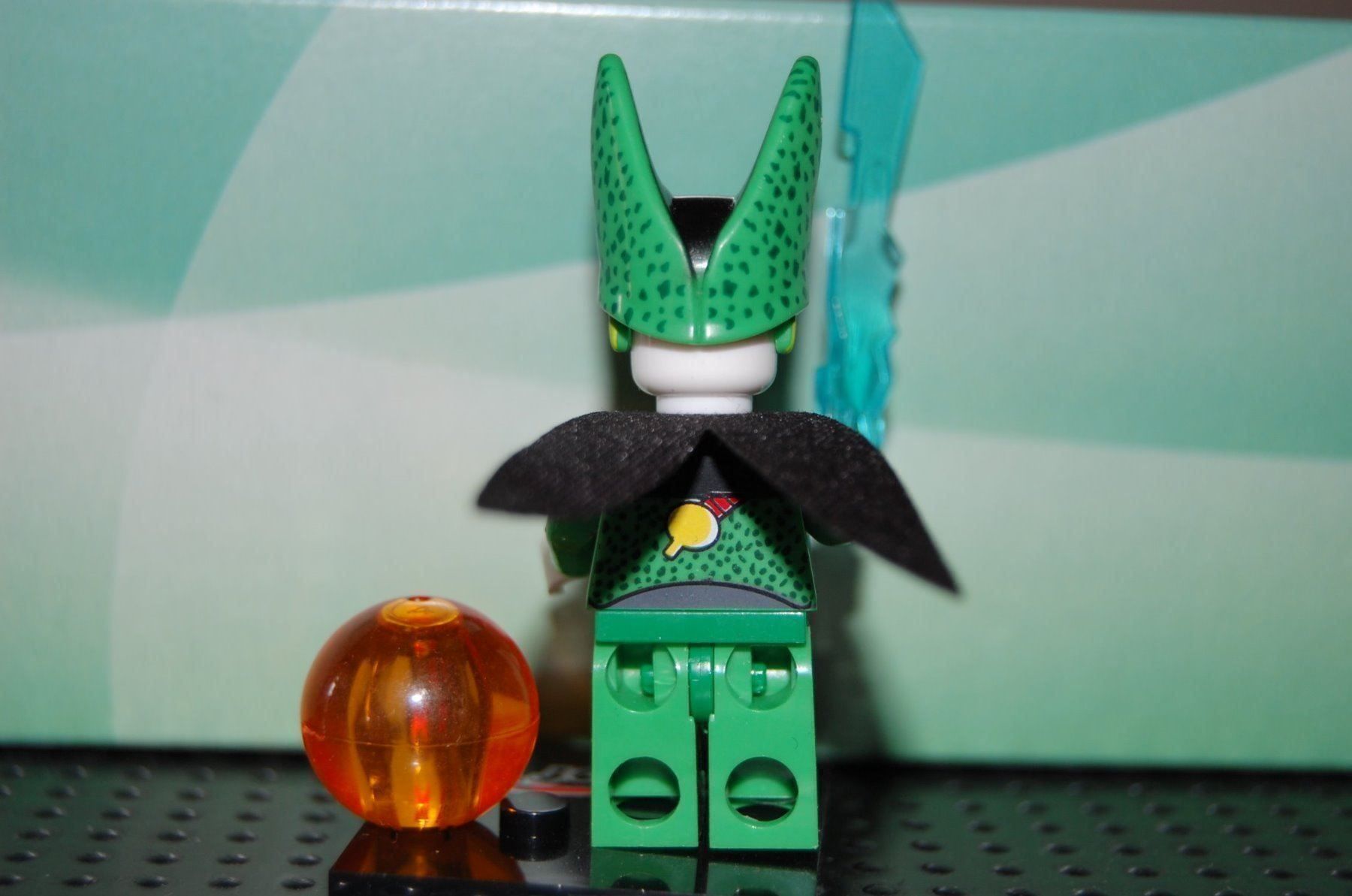 Kit di costruzioni: Dragon Ball Minifigur Perfekt Cell – Usato da Basel venduto da Don-Angel 1