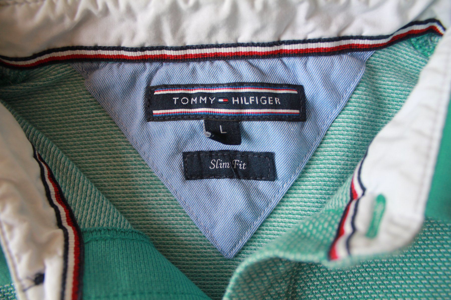 Tommy Hilfiger Polo-Shirts: Polo Tommy Hilfiger vert  t. L – Gebraucht aus Peseux von Gilloss 3