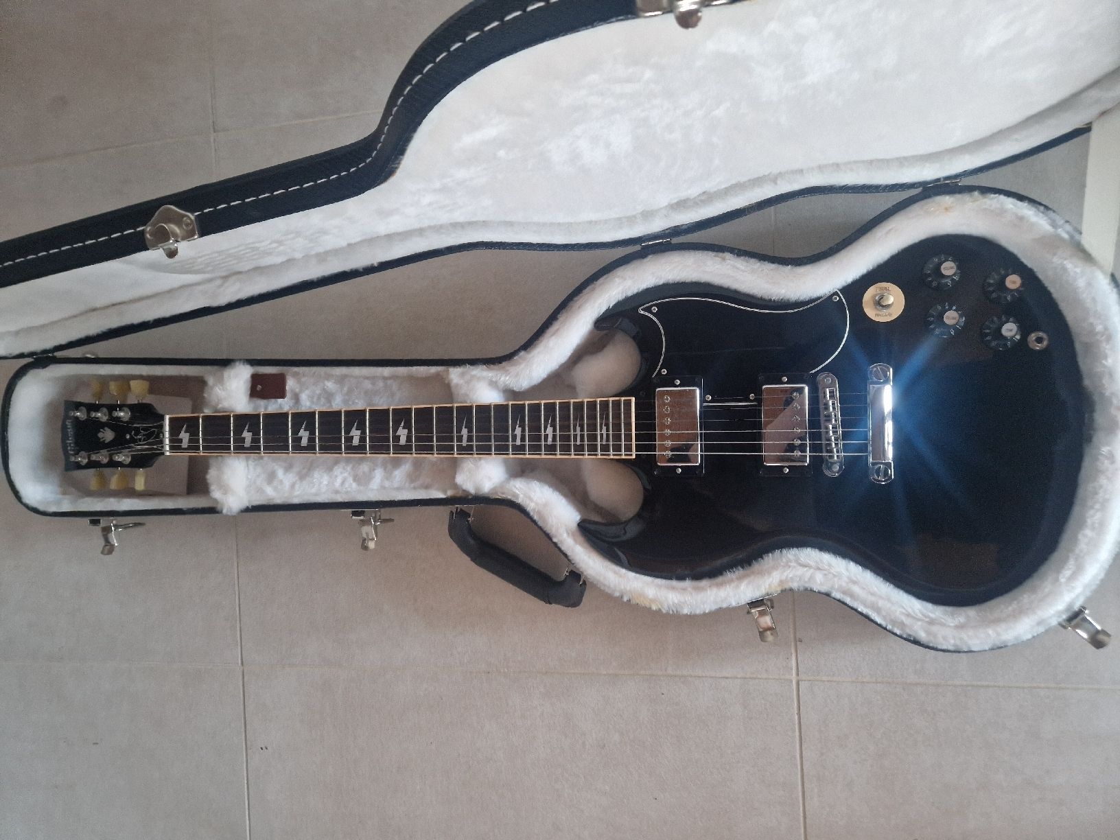 Gibson Musikinstrumente: Gibson SG 2012 Thunderstruck – Gebraucht aus Mehlsecken von bae_7scy