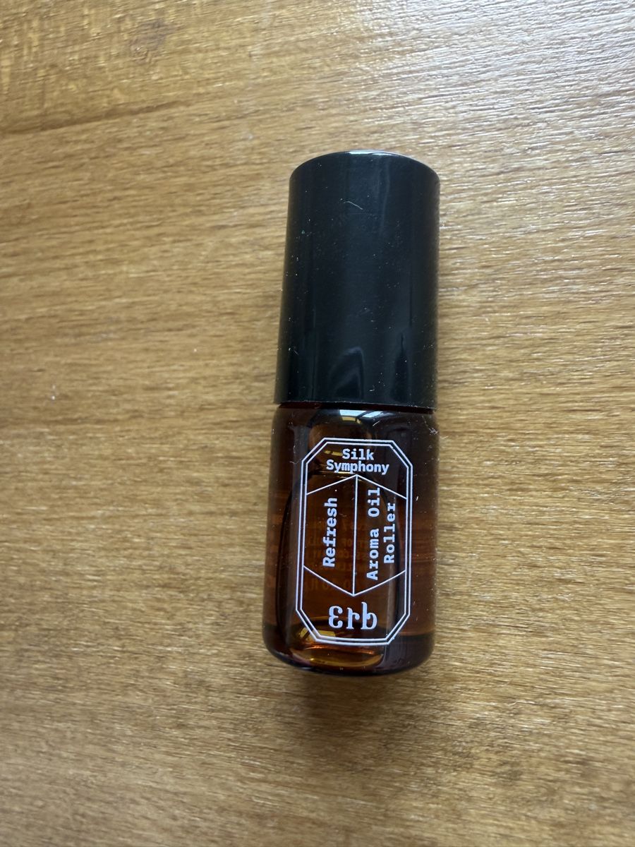 Profumi & Eau de Toilette: ERB Refresh Aroma Oil Roll On Eucalyptus Menthe – Nuovo e nell'imballaggio originale da Lausanne venduto da Stephaniesdressing