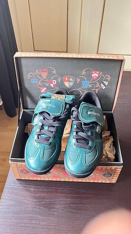Puma Scarpe da uomo: Baskets Puma Palermo, édition Harry Potter, pointure 38,5, – Nuovo (secondo la descrizione) da le locle venduto da caryl 1