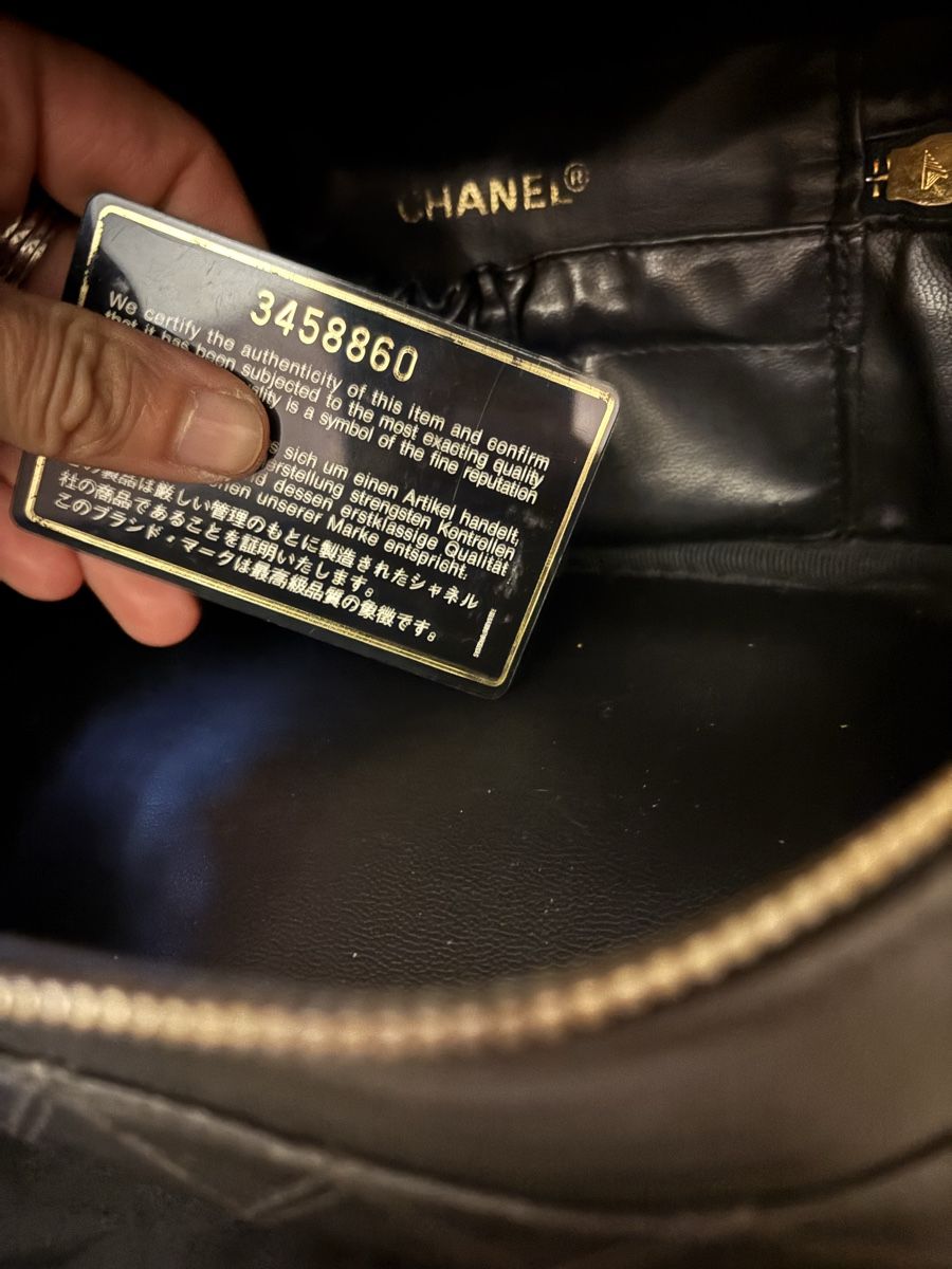 Chanel Custodie per cosmetici: Chanel Vanity Necessaire Leder, schwarz – Usato da St. Gallen venduto da heartbug 9