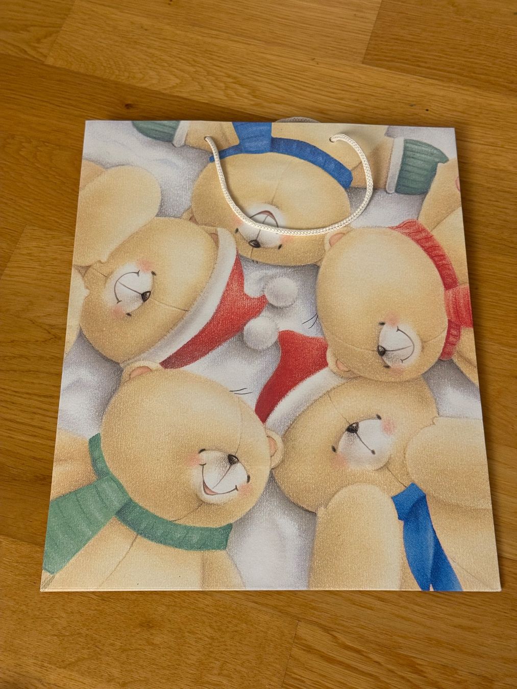 Carta: Hallmark Geschenktüte / Papiertüte mit Bären – Nuovo (secondo la descrizione) da Zürich venduto da wtpooh 2