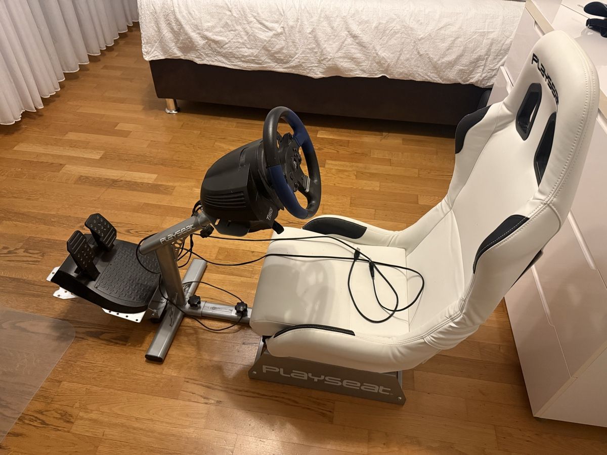 Playseat Sedie: Playseat Evolution + Logitech T150 zu verkaufen – Nuovo (secondo la descrizione) da Dietikon venduto da dri_z6z2