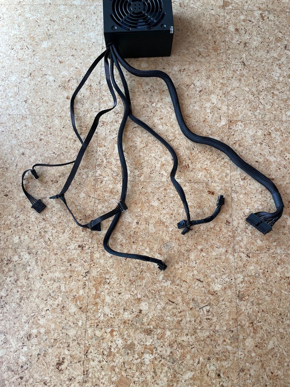Corsair Composants électroniques: Corsair CX650 - 650W Netzteil – D'occasion à Lützelflüh-Goldb par phi_dpr9 4