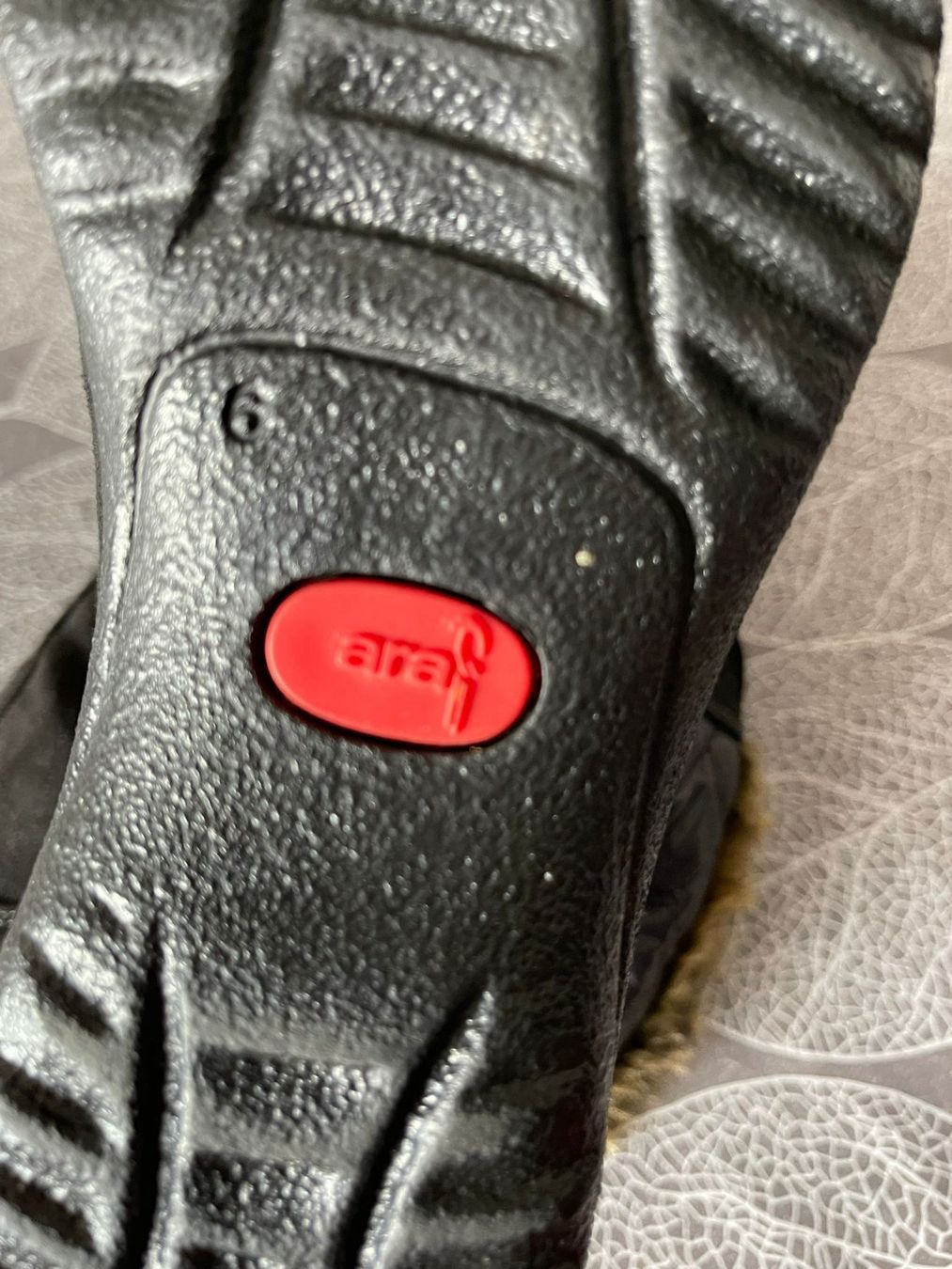 Scarpe da donna: ARA Stiefel Grösse 39 (6) – Usato da Burgdorf venduto da interstellar2 6