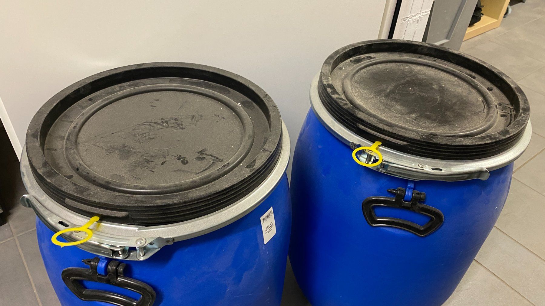 Accessori: Weithalsfass Blau 60 Liter – Usato da Aadorf venduto da markrit 1
