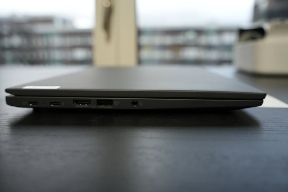 ThinkPad T14s Gen 3 (G3) – Intel i7-1265U, 32 GB, 512 GB SSD 4