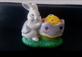 Süsser Eierbecher aus Keramik