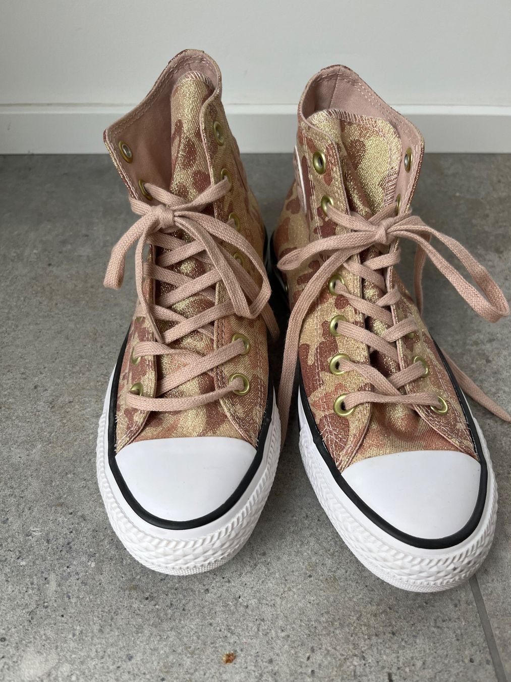 Converse Scarpe da donna: NEU Ungetragene Converse Gr. 36.5 US4 – Nuovo (secondo la descrizione) da Ebmatingen venduto da Londoner18