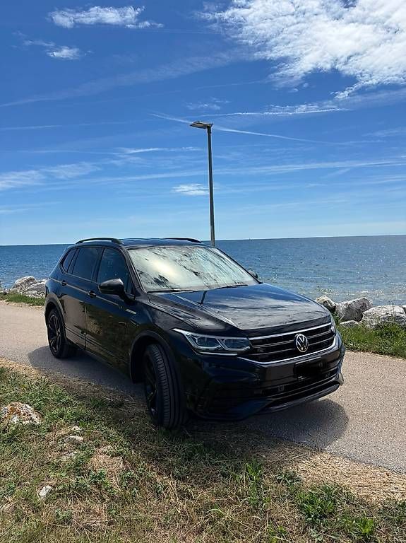 Automobili: Vendo Tiguan Allspace R-Line 4x4 – Usato da Arcegno venduto da iva_9xx2 1