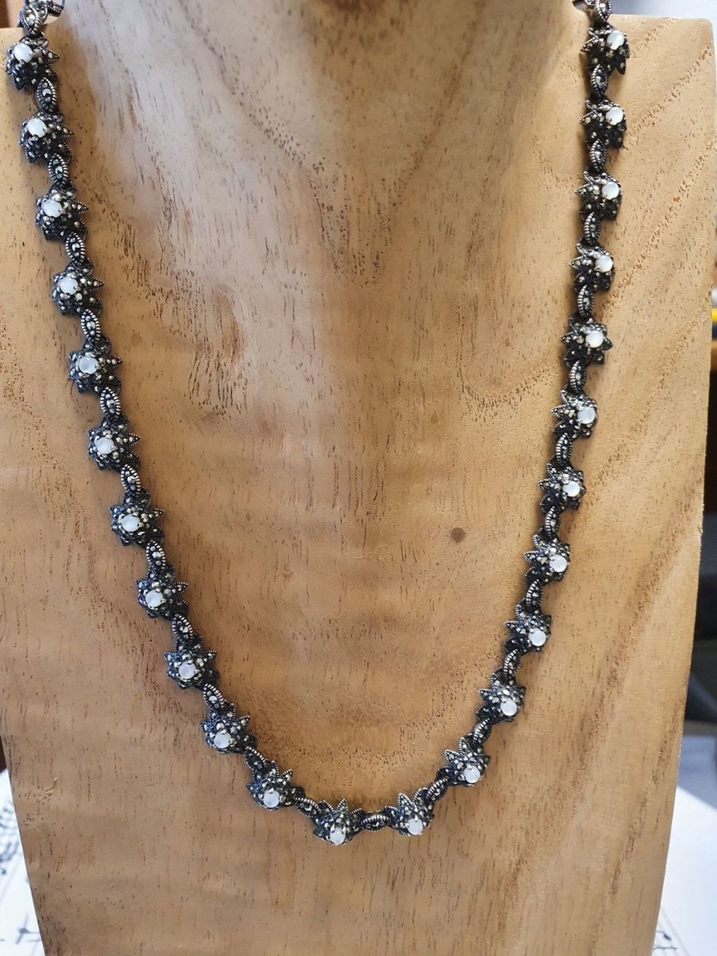 Colliers: EYE - CATCHER: TRAUM-COLLIER – D'occasion à Wohlen AG par palmsprings