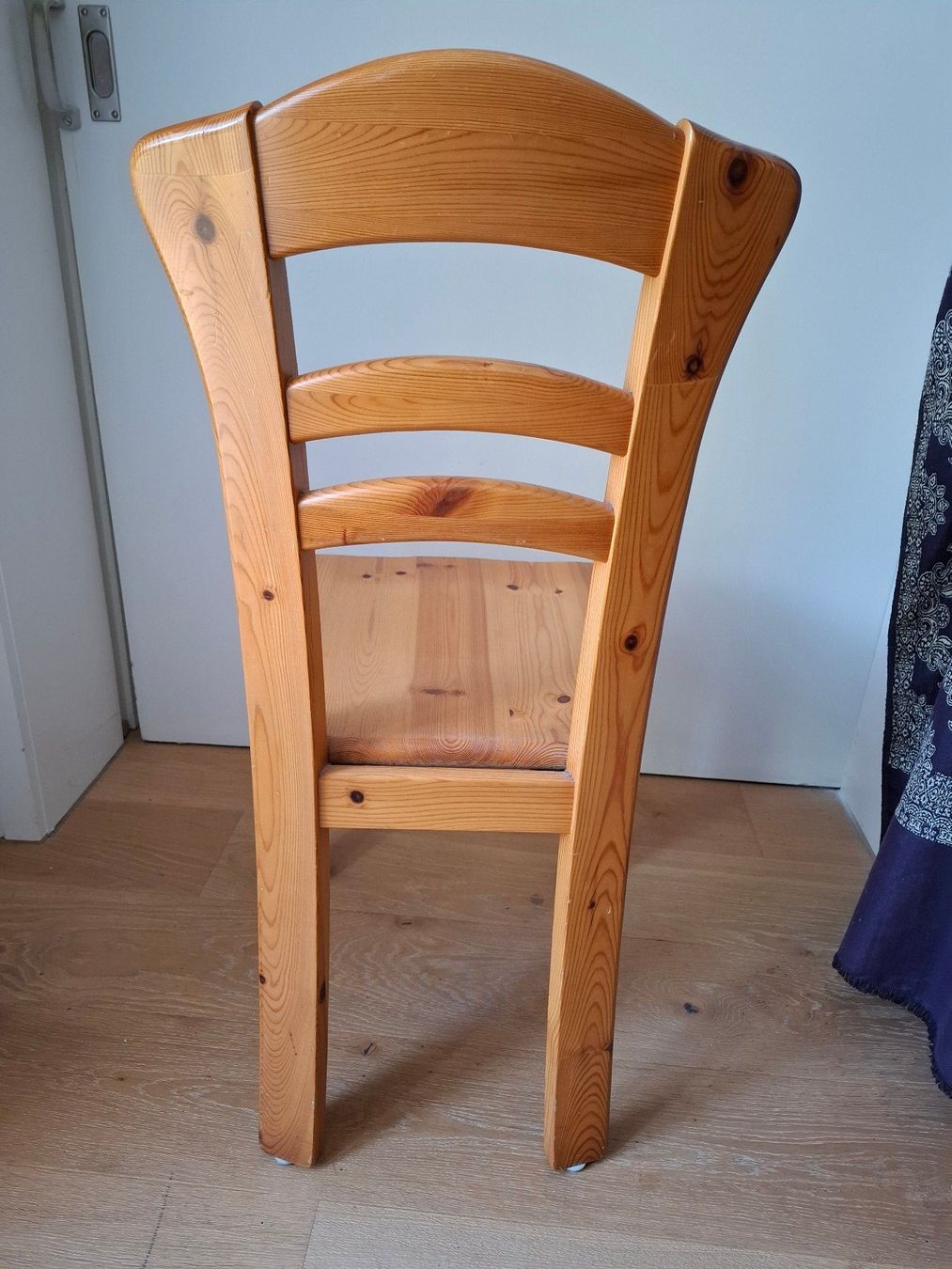 Stühle: Schöner Stuhl aus Holz – Gebraucht aus Jens von Sanddorn7 2