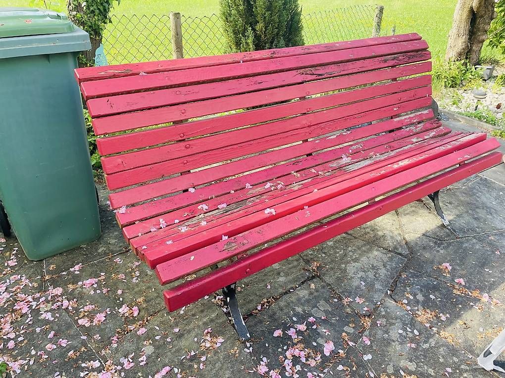Panchine: Alte Robuste Holz Bank – Usato da Luzern venduto da Dali-T 1