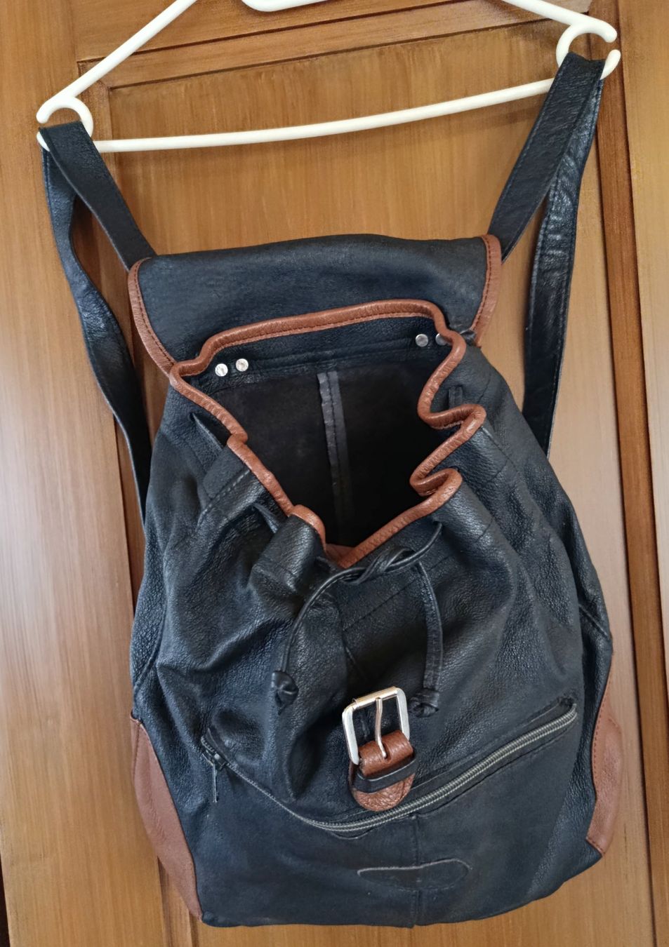 Zaini: Rucksack schwarz/braun Leder oder Lederoptik – Usato da Bern venduto da Delphin77 4
