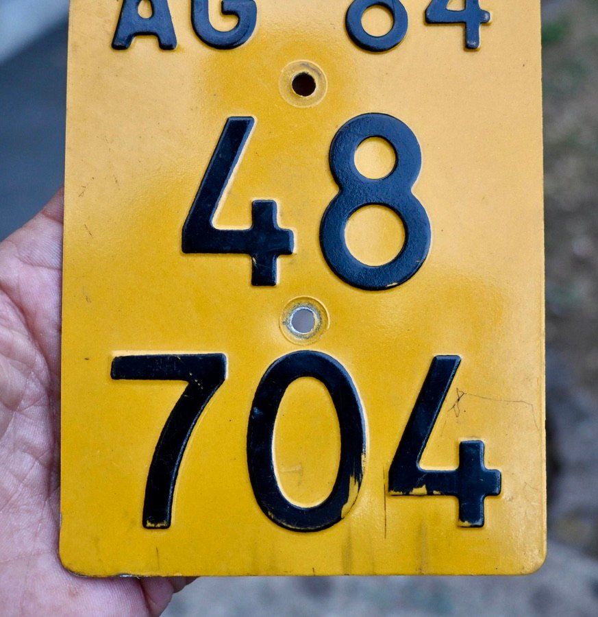 Schilder: Mofanummer AG 84 TÖFFLINUMMER 48704 – Gebraucht aus Pfaffhausen von mono_rec 4