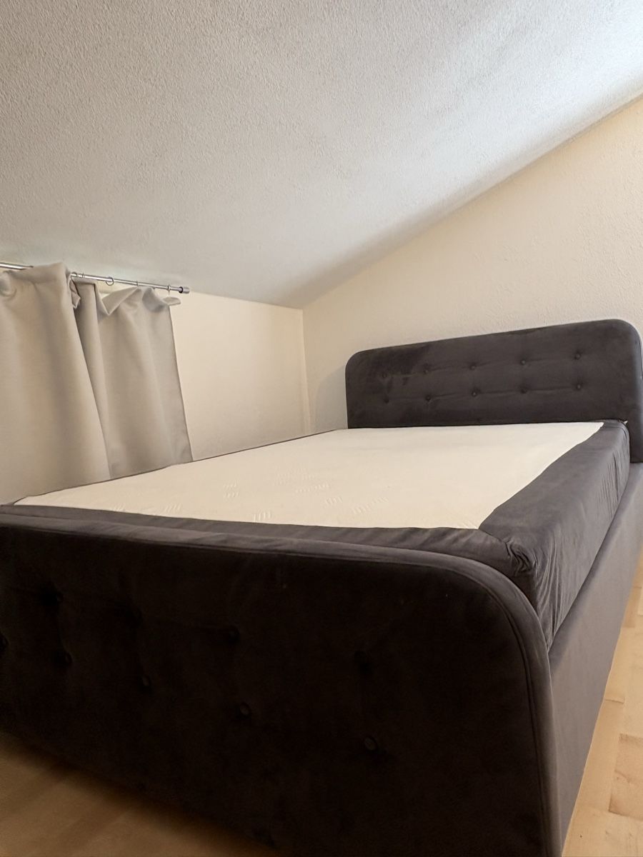 Letti: TOM TAILOR Boxspringbett 140x200 cm – Dunkelgrau/Samt optik – Usato da Zeihen venduto da Tobivogi 2
