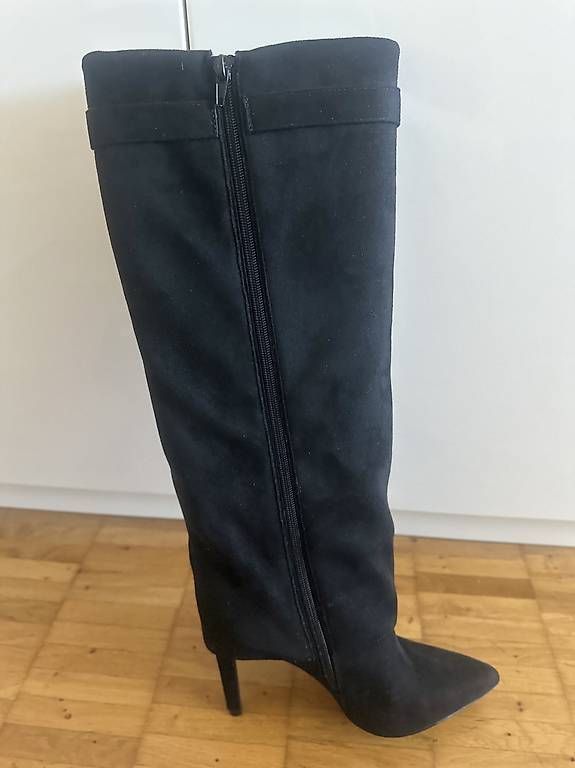 Scarpe da donna: Schwarze Overknee-Stiefel – Usato da Wettingen venduto da bah_cdd9 2