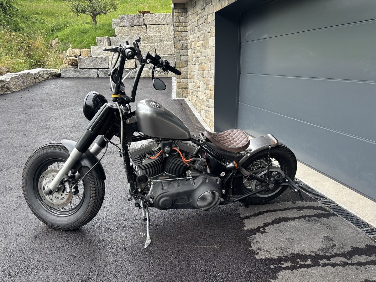 Harley-Davidson Chopper: Harley Bobber Style ab MFK 1690 ccm – Usato da Unteriberg venduto da Aukver 1