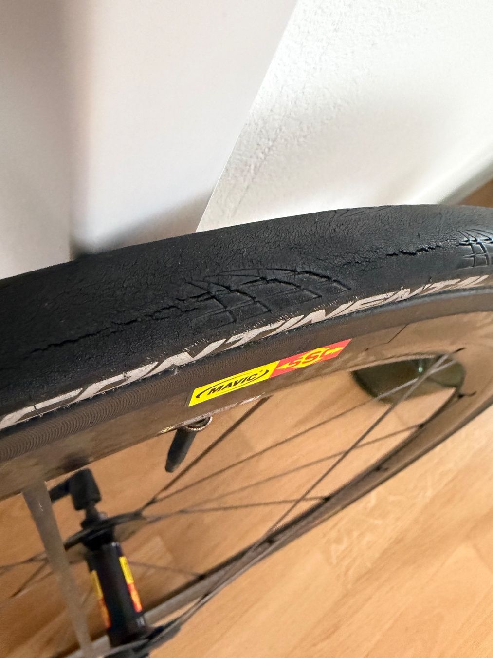 Mavic Ersatzteile: Vorderrad Mavic Ksyrium Carbon – Gebraucht aus Zürich von Hc-s21 2