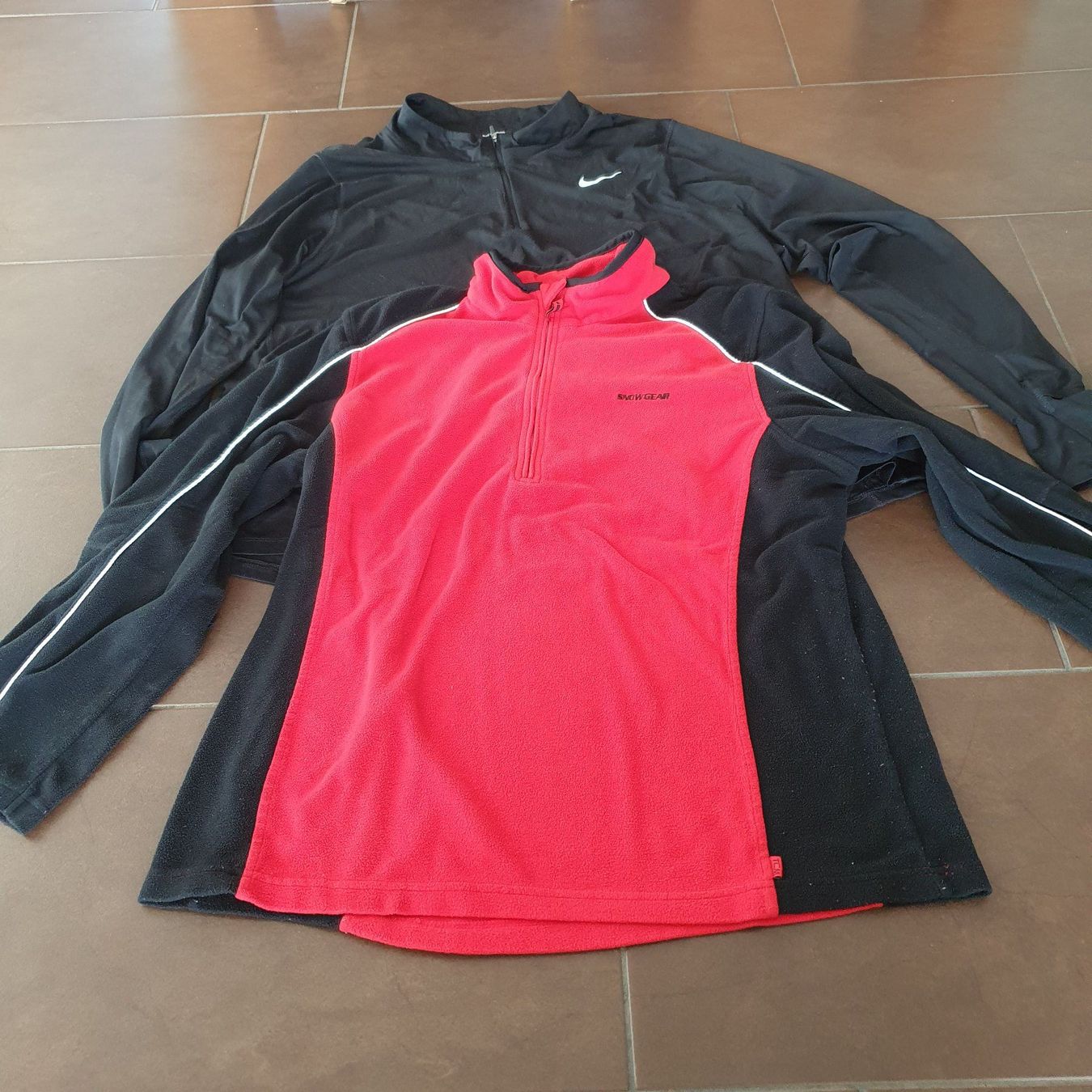 Lotti di vestiti: Sportkleider-Paket – Usato da Bilten venduto da pelanov 5