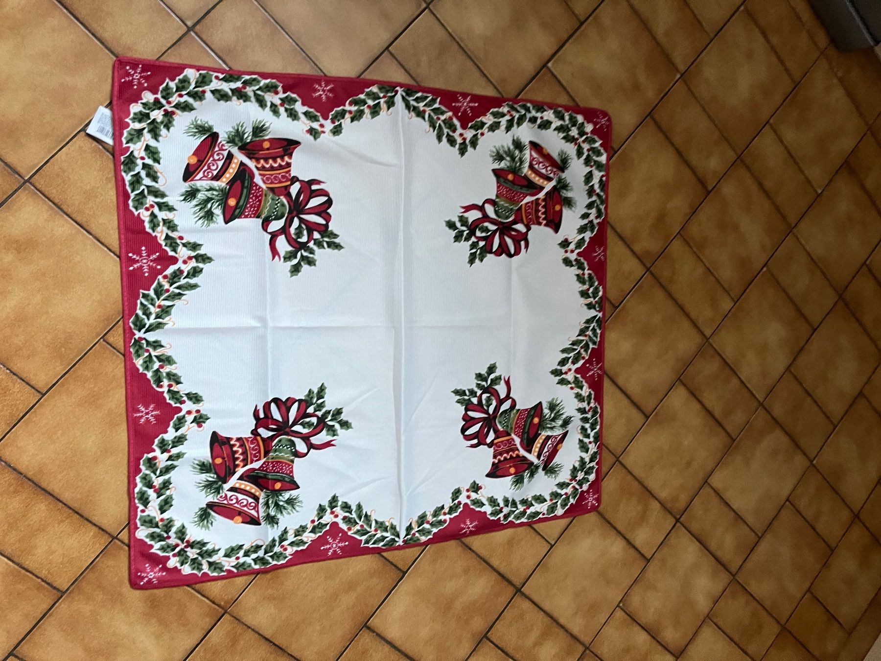 Dischi in vinile: Noël nappe carrée maman – Usato da Veyrier venduto da kimedovapa