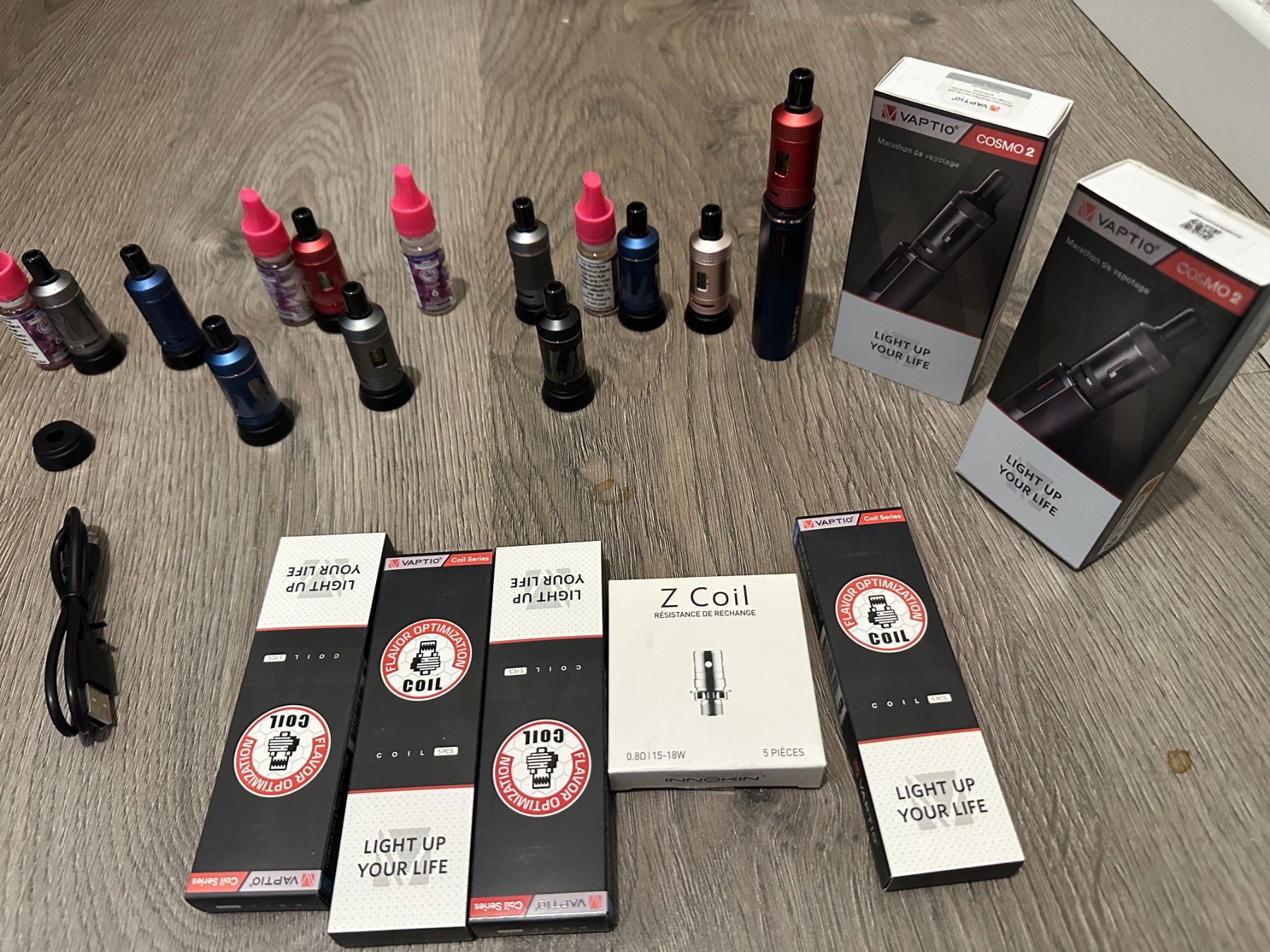 Tabacchi: Lot cigarette électronique+accessoires+liquides electronic – Usato da Genève venduto da inc_9vgv 2