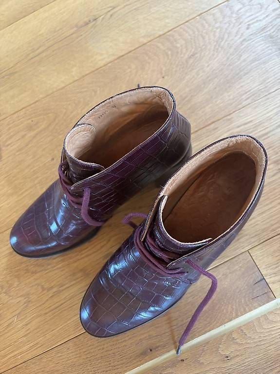 Scarpe da donna: Chie Mihara Stiefeletten GR 39 – Usato da Wettingen venduto da lau_q5f6 1