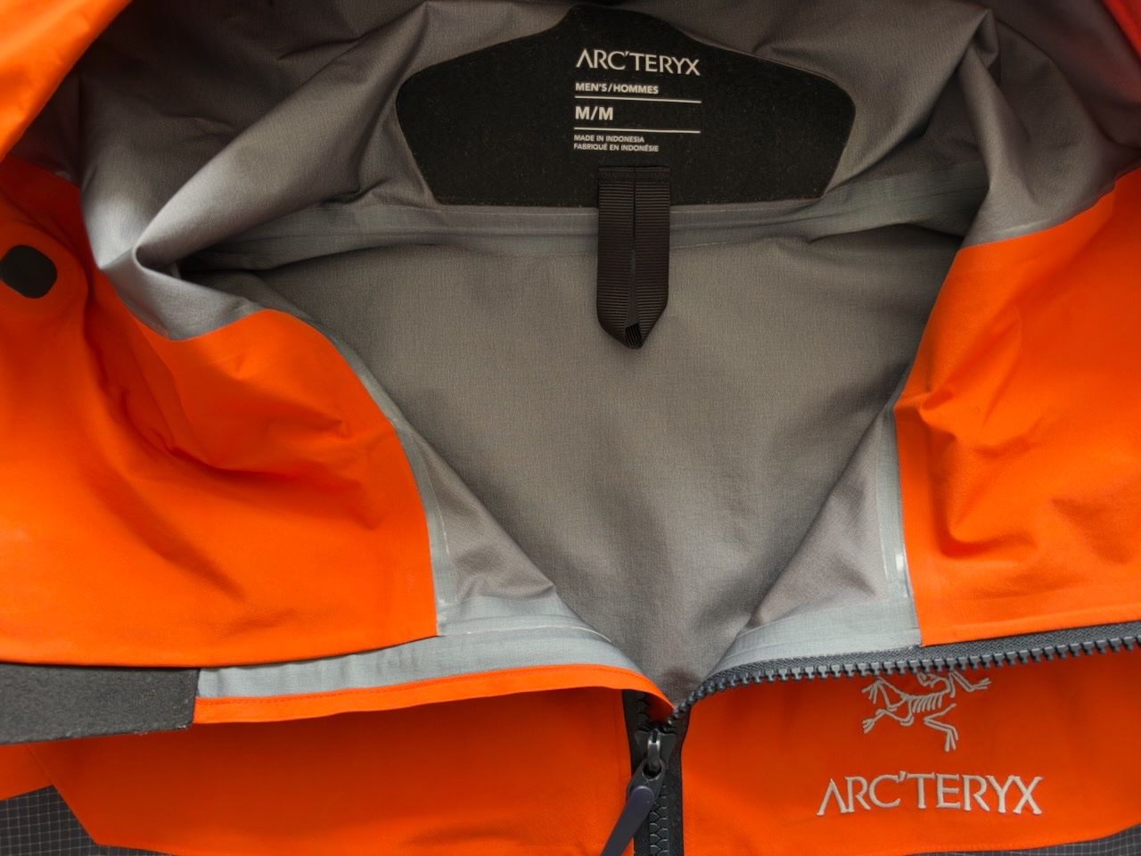 Arcteryx Jacken: Arc'teryx Alpha (Herren, Grösse M) – Gebraucht aus Forch von Schmaegifaetz 2