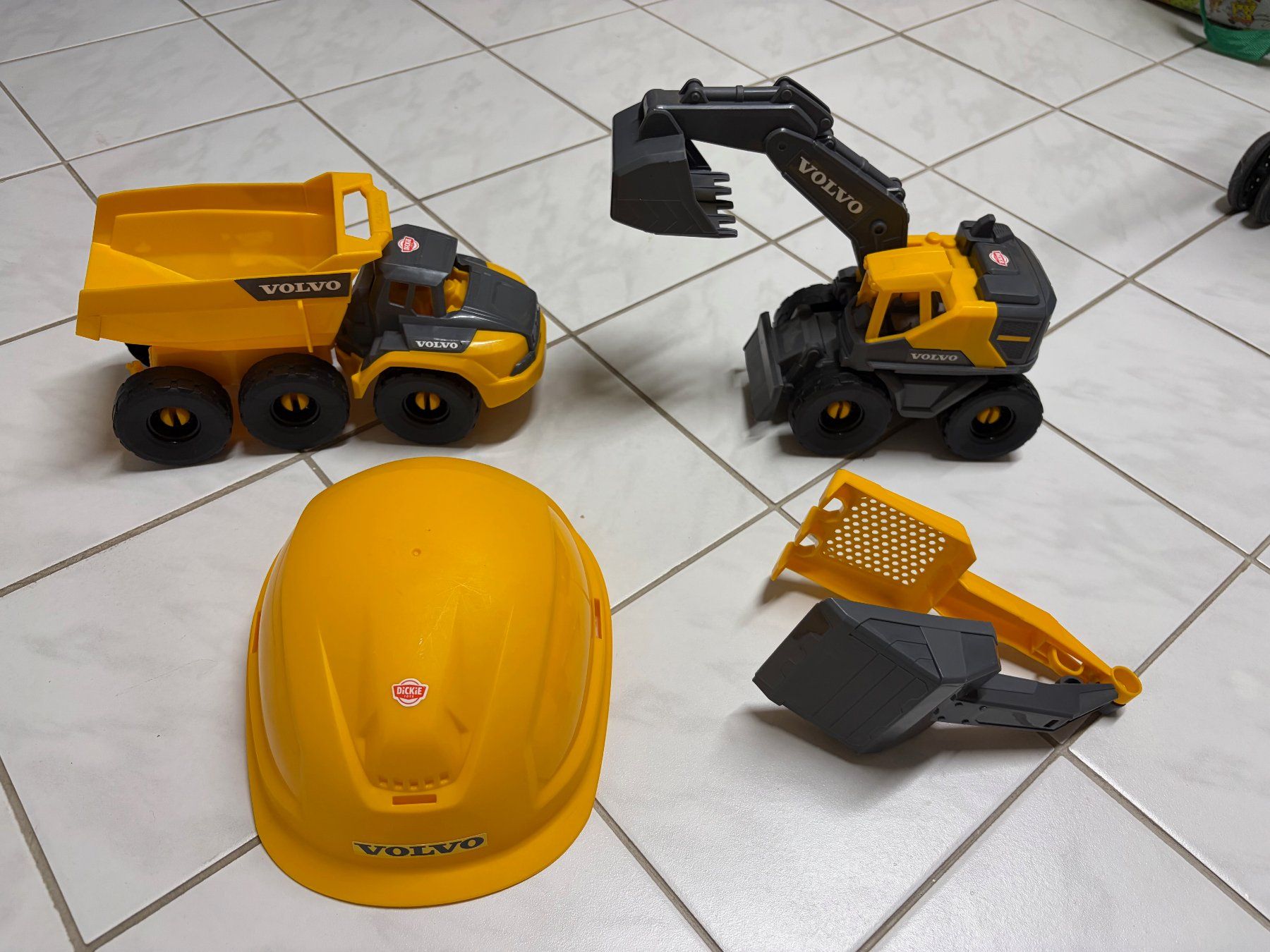 Volvo Escavatori: Volvo Baustellen-Set – Usato da Dietikon venduto da ist_ls69