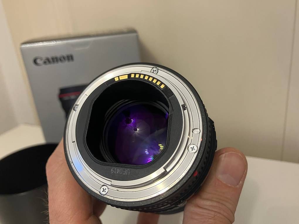 Canon Objektive: Canon EF 135mm 1:2 L – Gebraucht aus Genève von Capt3 2