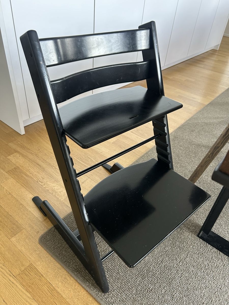 Stokke Hochstühle: Stokke Tripp Trapp schwarz – Gebraucht aus Rodersdorf von kim_t9cv
