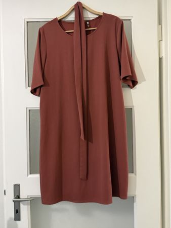 Schickes JDY Kleid Gr. 40 in Terracotta