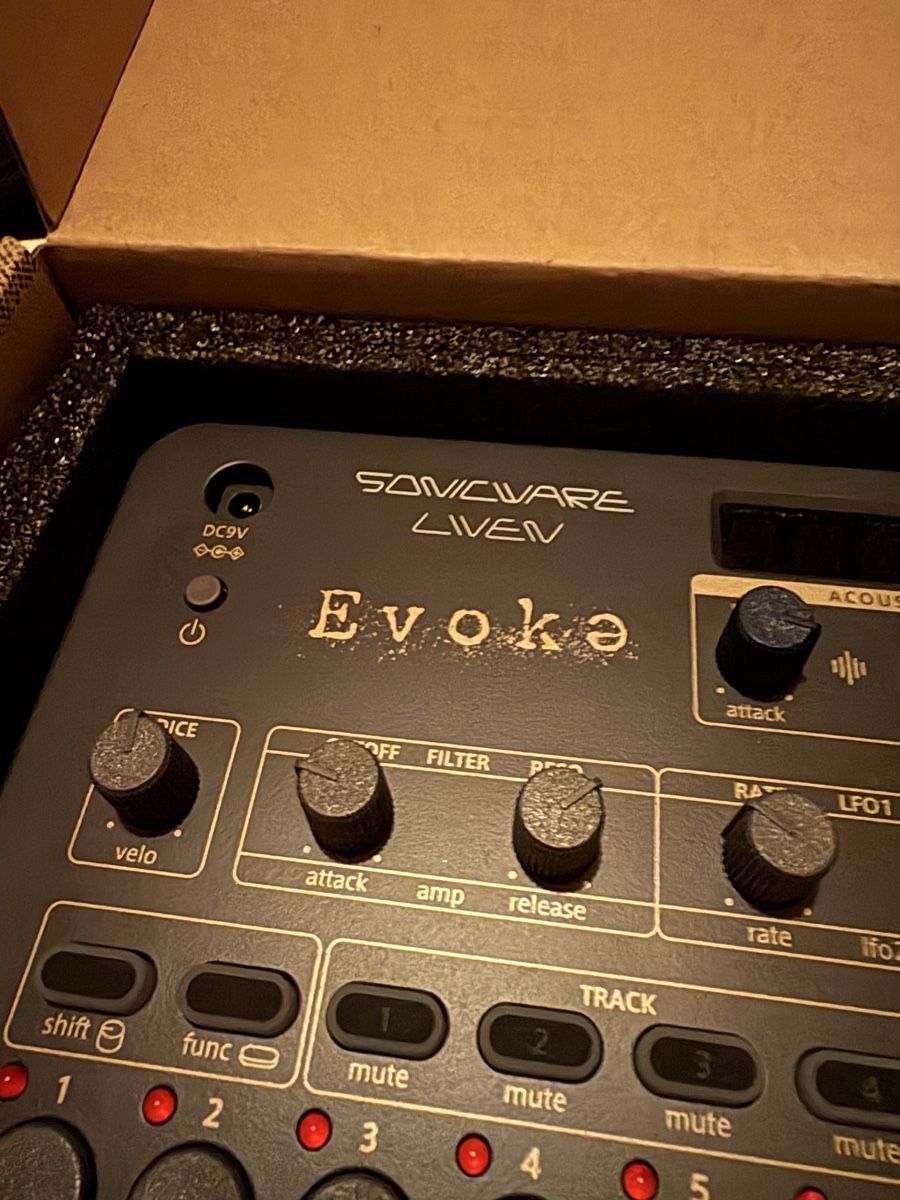 Strumenti musicali: Sonicware liven evoke – Nuovo (secondo la descrizione) da Zermatt venduto da Jaime1 1
