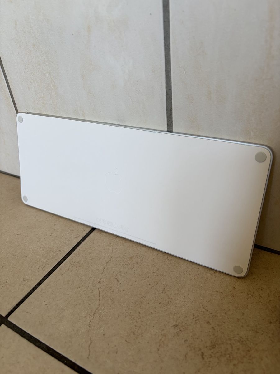 Apple Claviers: Apple Keyboard and Mouse  – D'occasion à Lausanne par LePetitBrocanteur 3
