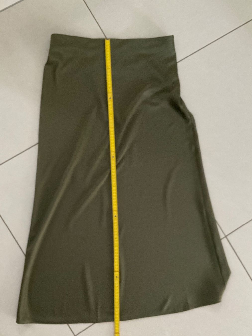H&M Röcke: A-Linien-Satin Rock - oliv 42 – Gebraucht aus Zufikon von AGLAOPHOTIS 4
