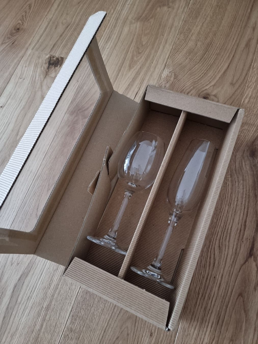 Bicchieri: Geschenkverpackung aus Karton für 2 Wein- oder Sektgläser – Nuovo (secondo la descrizione) da Lengnau AG venduto da Mefari 2