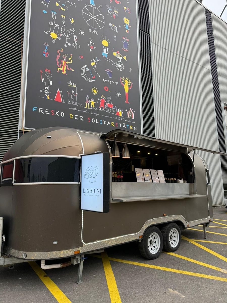 Rimorchi: Food-Truck – Usato da Estavayer-le-Lac venduto da syl_8rh2 1