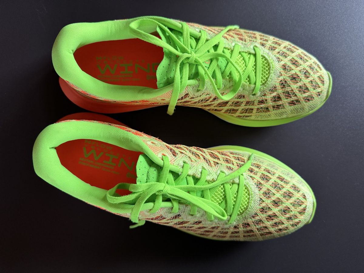 Under Armour Scarpe da uomo: UnderArmour FLOW Velociti Wind 2 NP200.- – Usato da St. Stephan venduto da riverjuren 4