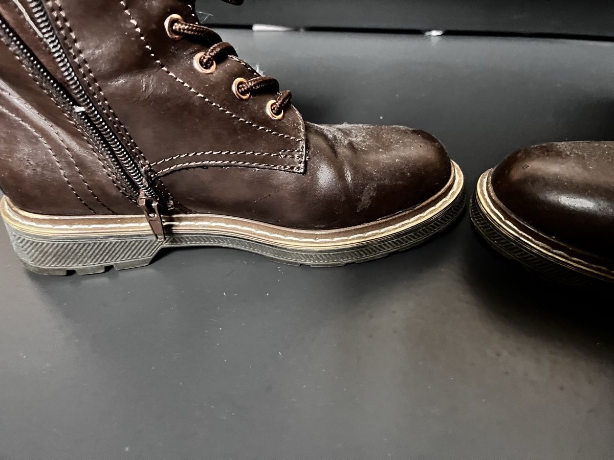 Scarpe da donna:  Stiefel braun mit Warmfutter – Usato da Küssnacht am Rigi venduto da lus_g9xw 5