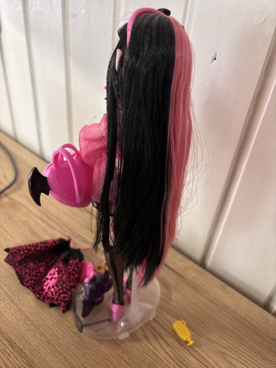 Poupées: Monster high Draculaura G3 – Neuf (Voir description) à Vuippens par Tryce1802 4