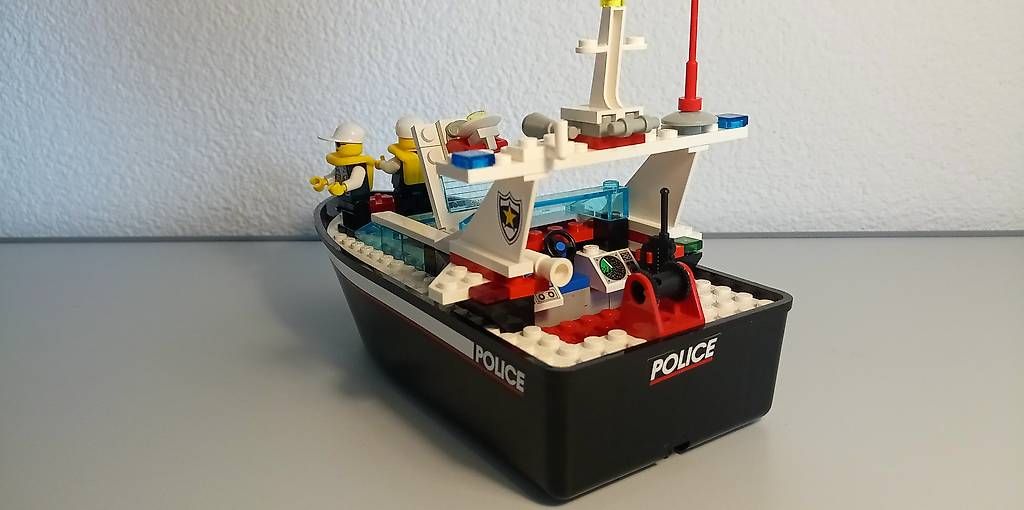 Giocattoli: Lego Polizeiboot VERSAND INKLUSIVE – Usato da Giswil venduto da Anubis20 2