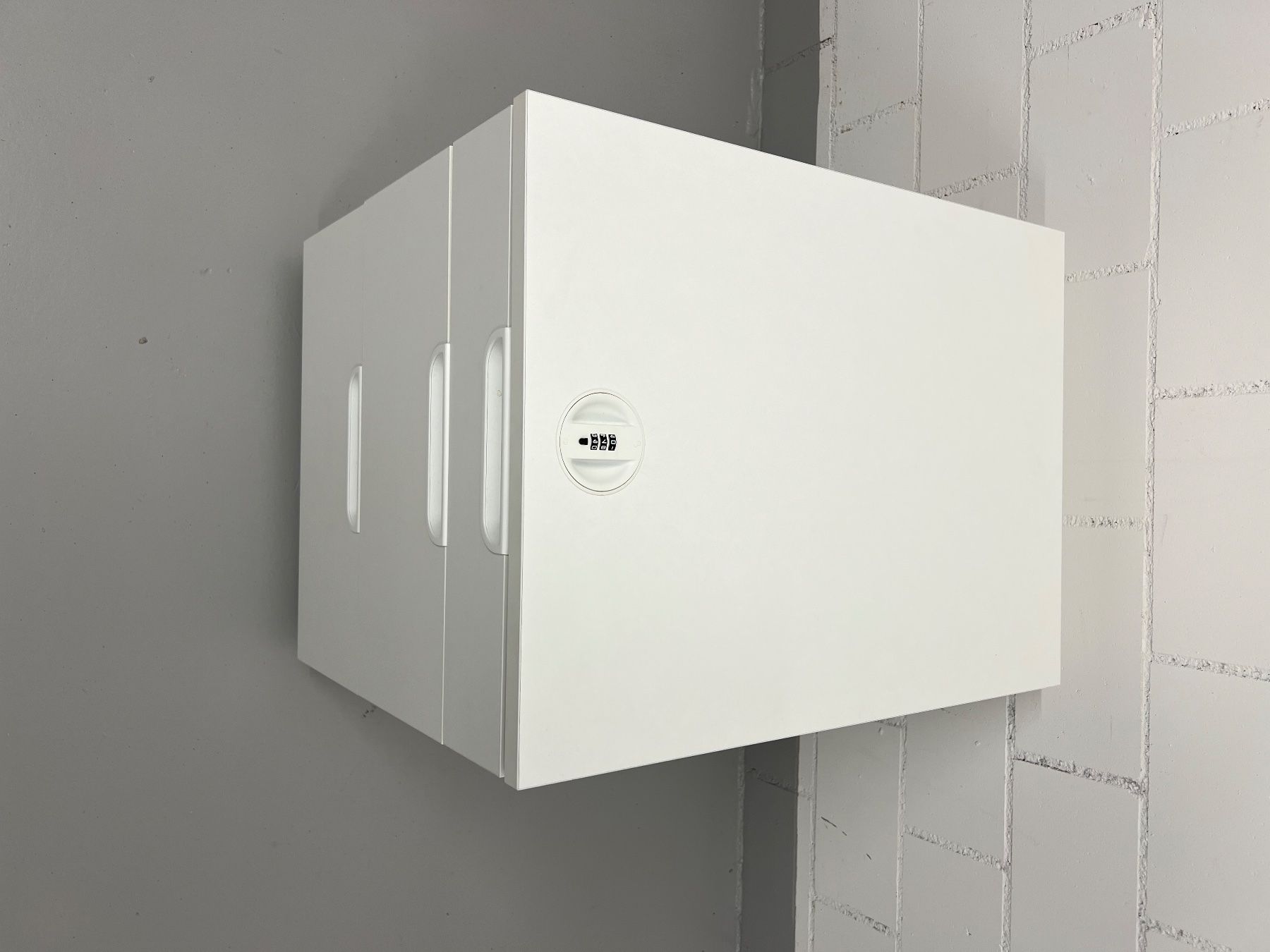 Ikea Banconi: IKEA Korpus mit 3 Schubladen, weiss – Usato da Zürich venduto da Naama 1
