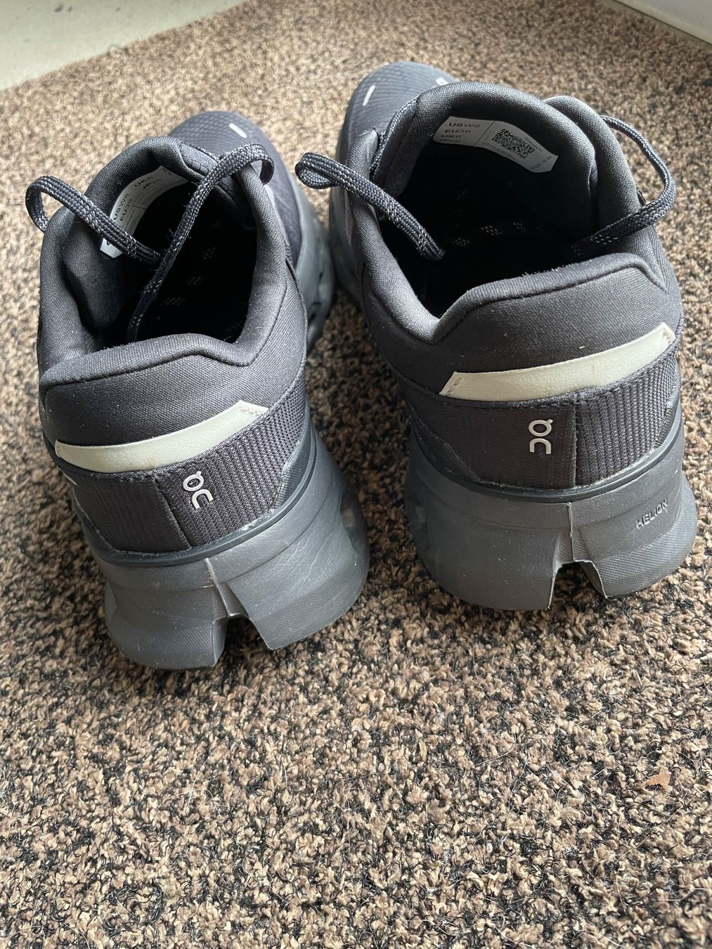 Scarpe da uomo: On Cloudrunner Waterproof  Laufschuhe, Gr. 39 – Usato da Schwarzenburg venduto da Doodee 3